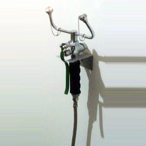 Lavaojos de Pared para Laboratorio o PyMEs